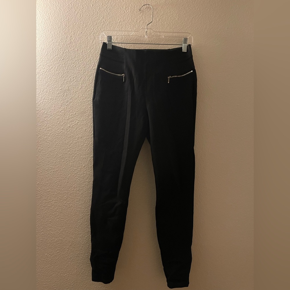 High-Waisted Zip Pocket Moto-Style Ponte Skinny Pants - Picture 3 of 7